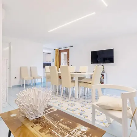 度假居 Mari Tertenìa